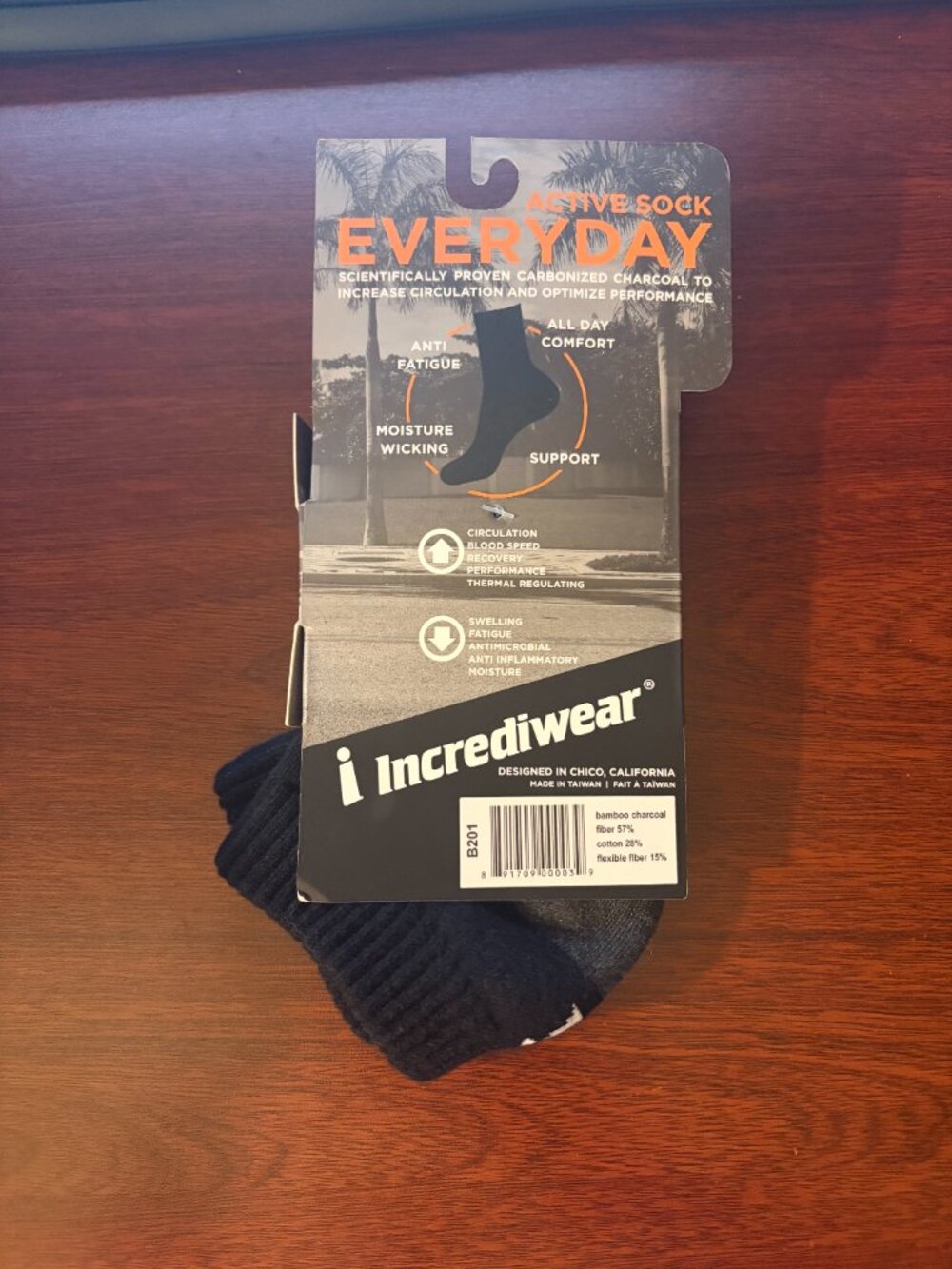 Incrediwear Active Low Cut Sock Black - Picture 2 of 3